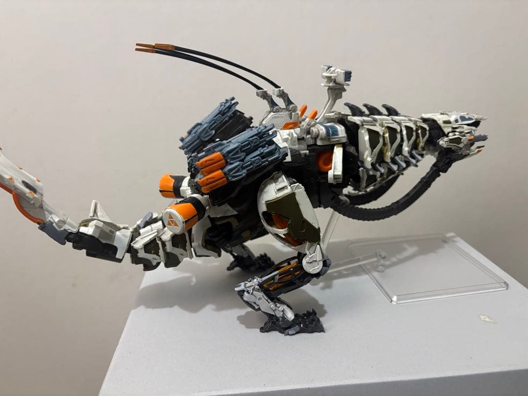 サンダージョー　プラモデル　全塗装　Horizon Zero Dawn