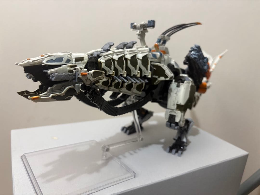サンダージョー　プラモデル　全塗装　Horizon Zero Dawn