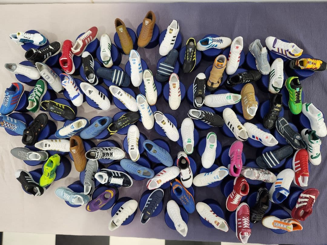 Adidas スニーカー フィギュアセット 83数