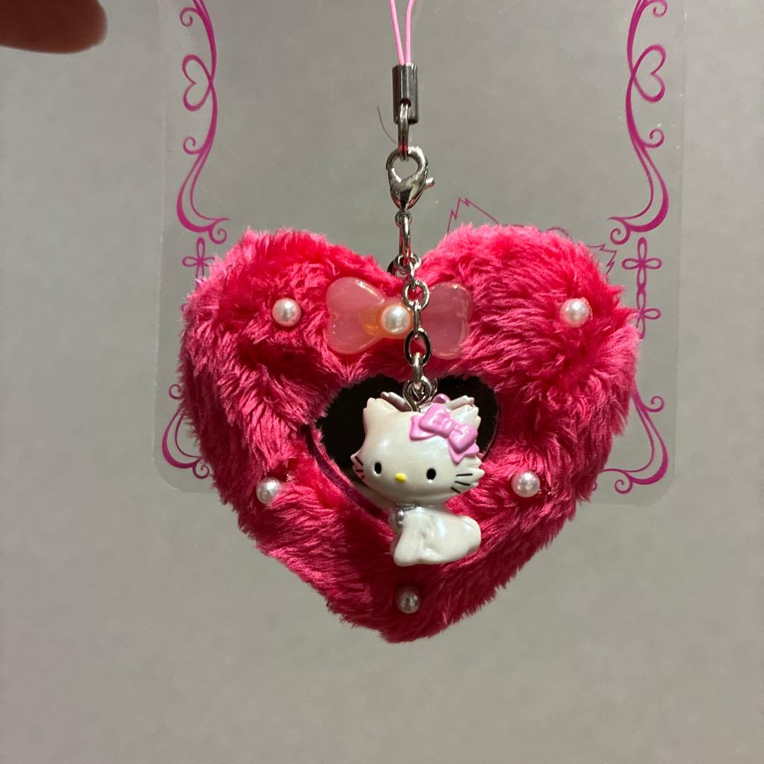 チャーミーキティ　ミラーストラップ　ファー　サンリオ