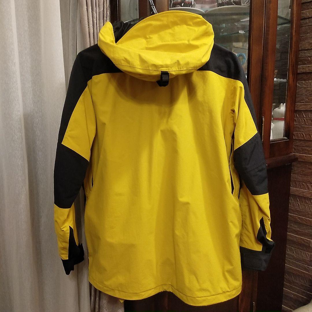 マウンテンハードウェア パラダイムジャケット OE8750　Mサイズ