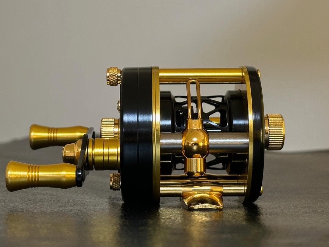 カスタムパーツ付き　五十鈴工業　DD310SSS 　美品　ブラックゴールド