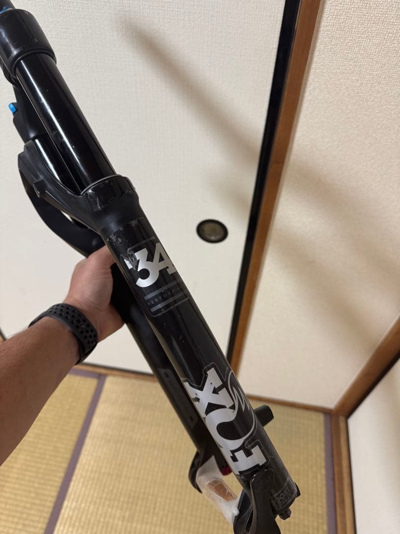 FOX 34 サスペンションフォーク 110mm Boost