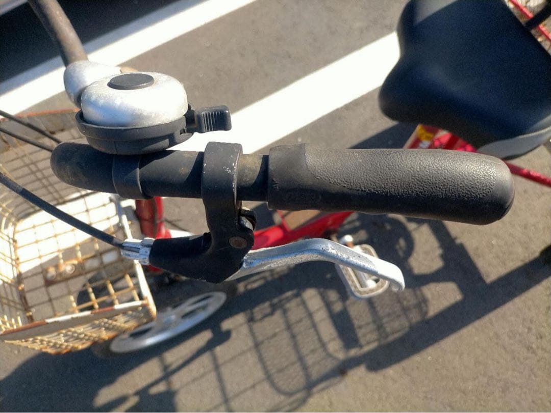 M*n様 東京池袋　四輪自転車 タイヤを交換ました