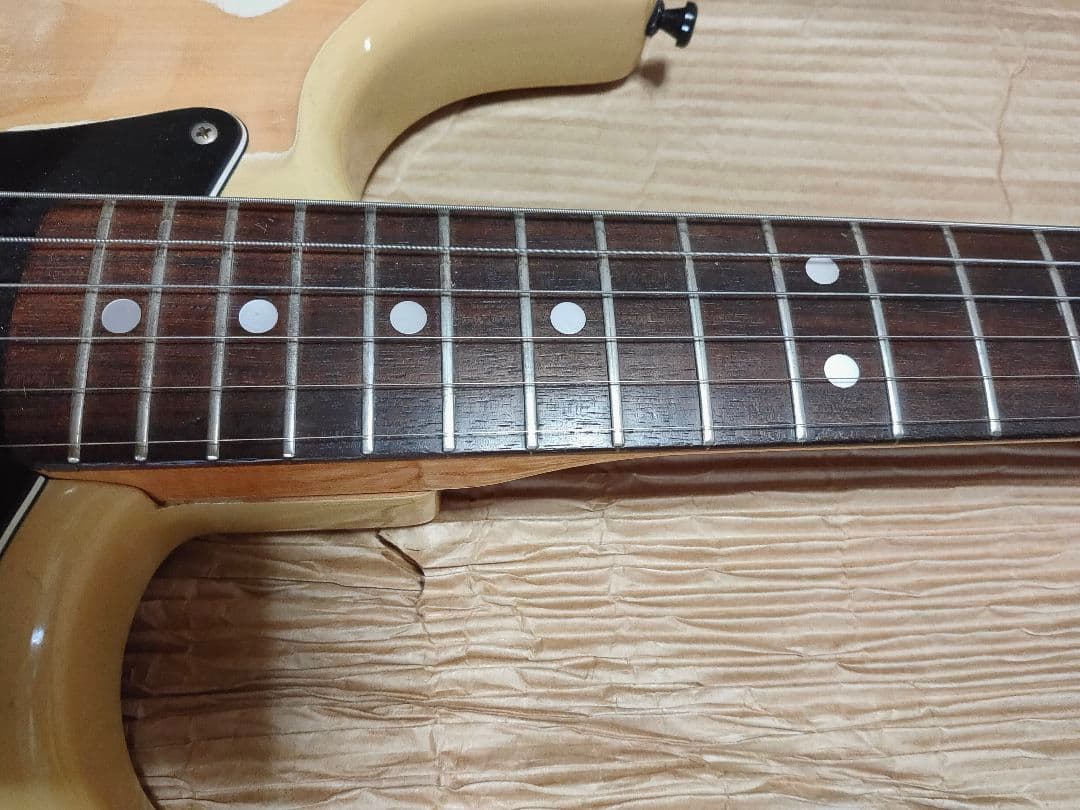 たぶんTOKAIかGRECO　ジャンク　3点どめ　ストラトキャスタータイプ