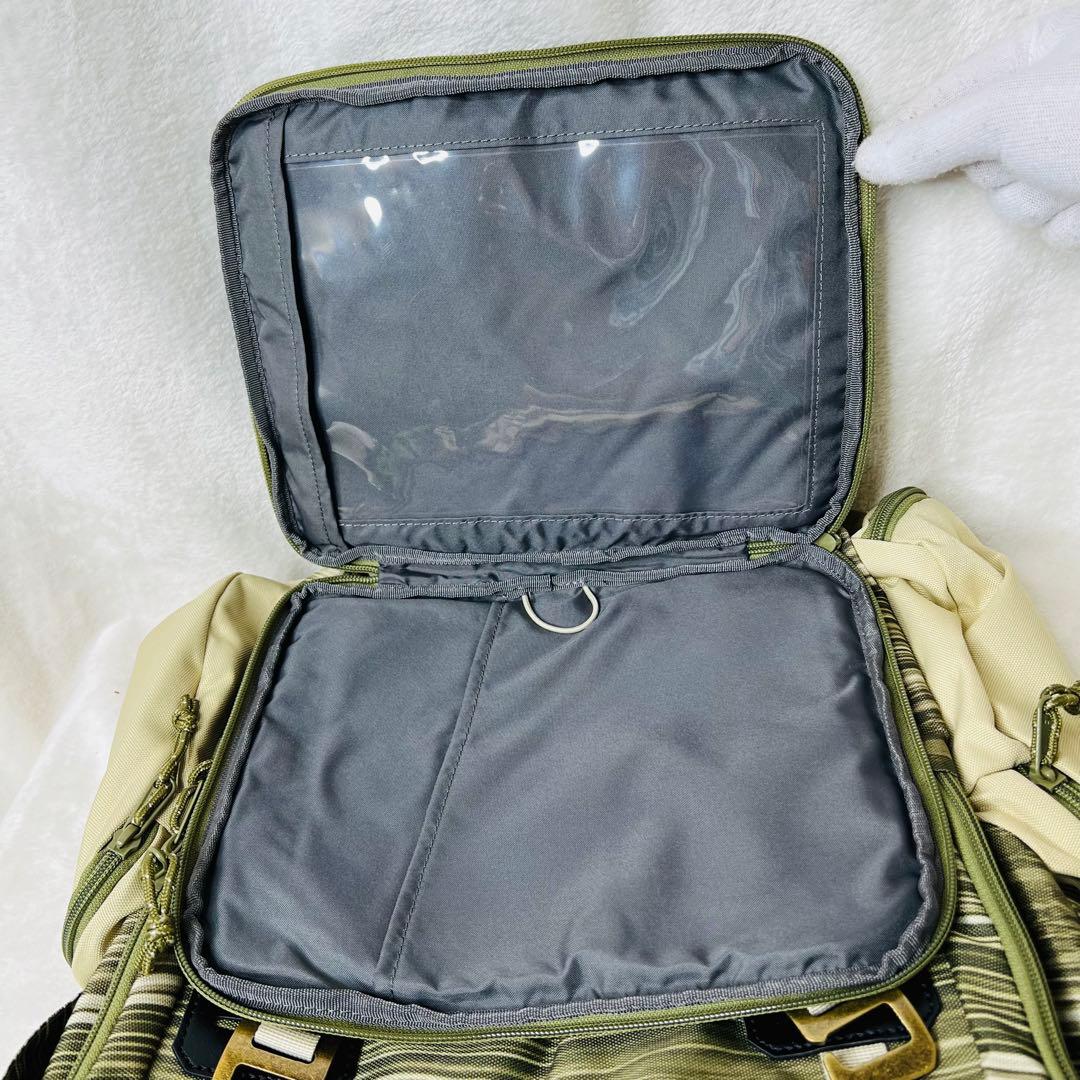 新品 BURTON × HCSC コラボ バックパック 多機能 スノボ 26L