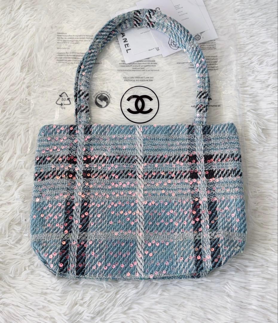 新品CHANELシャネルビューティーノベルティバッグ　ツィードスパンコール
