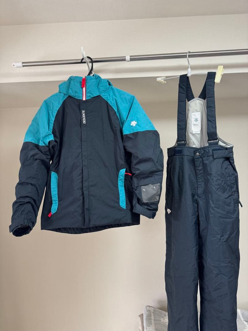 DESCENTE 子ども用スキーウェア 黒/青