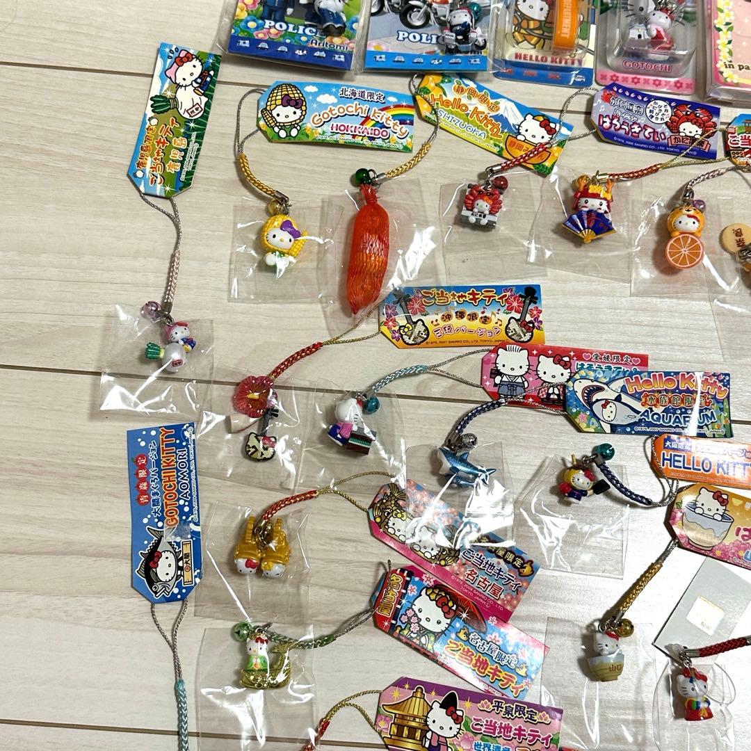 ご当地キティー　 ストラップ 55個セット