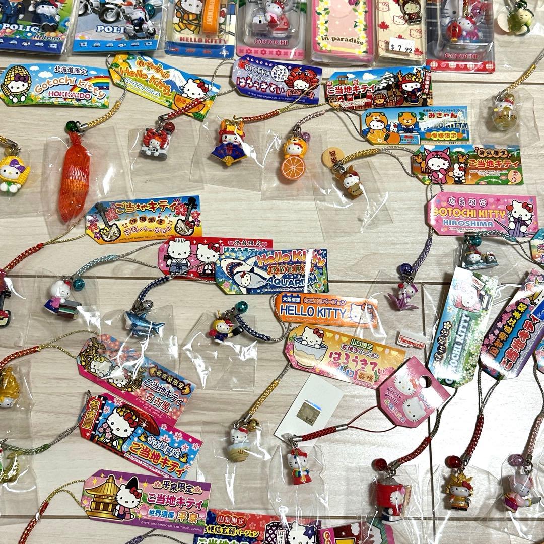 ご当地キティー　 ストラップ 55個セット