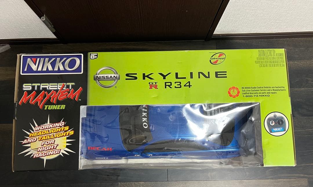 未使用SKYLINE GT-R R34 ラジコンカー1/5スケール スカイライン