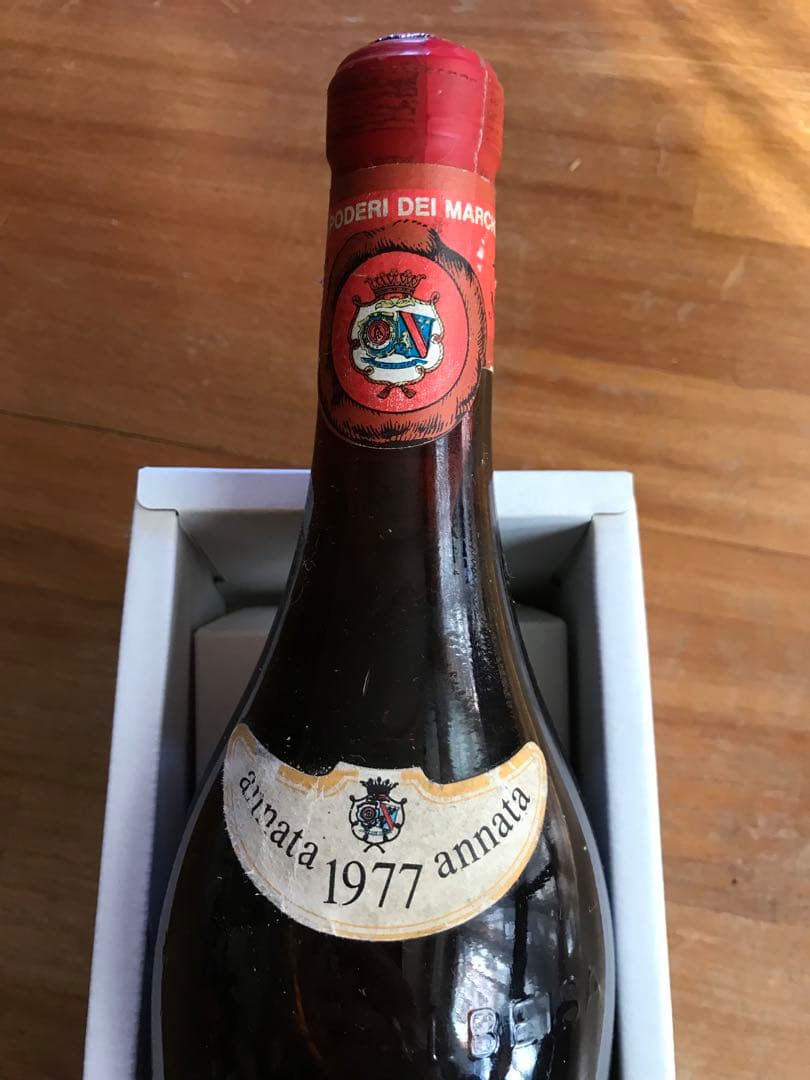 バローロ 赤ワイン 1977