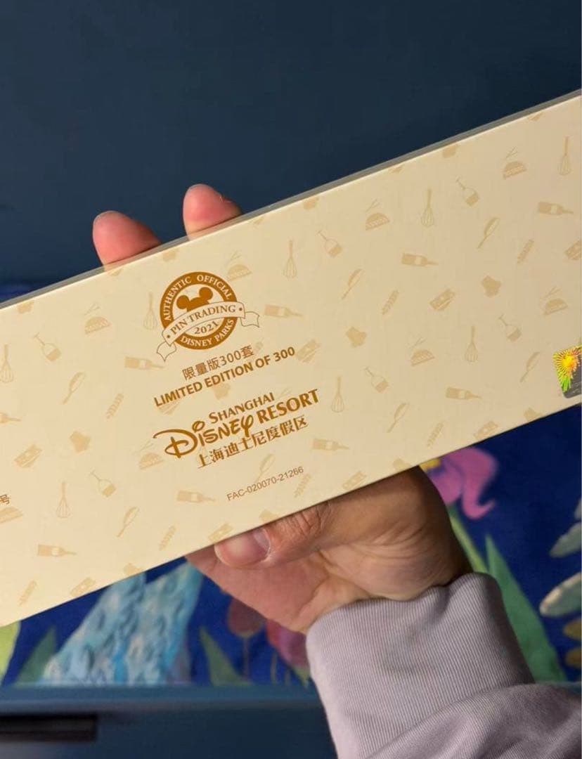 上海ディズニーランド正規品　プリンセス　アリエル　ピンバッジ　限数300