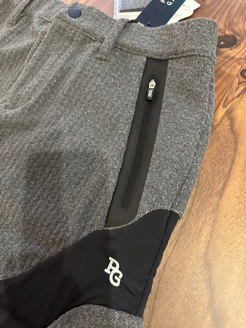 パーリーゲイツ　秋冬　スカート　新品タグ付き　サイズ２　グレー