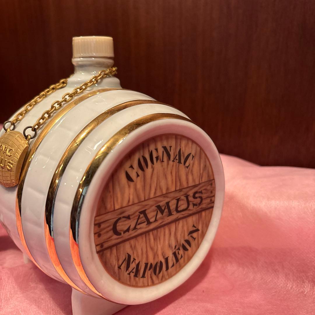 未開栓　カミュ（CAMUS）**の「樽型（バレル型）リモージュ陶器ボトル」