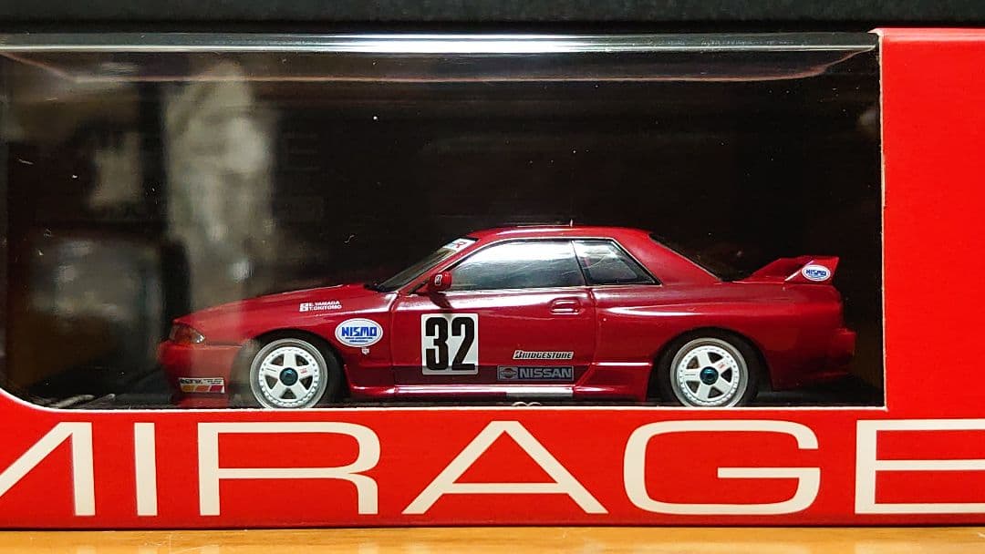 1/43 hpi ザウルスチャンプ r32 bnr32