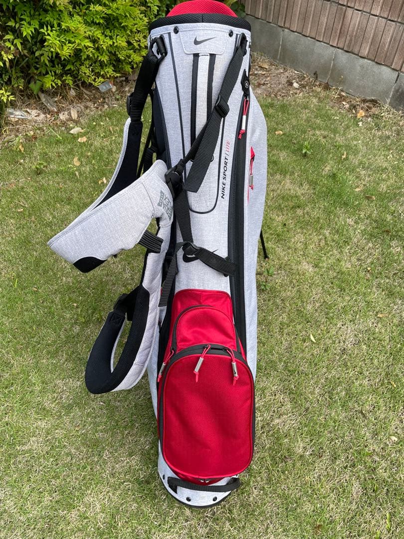 NIKE　軽量 スタンド キャディバッグ　ナイキゴルフ