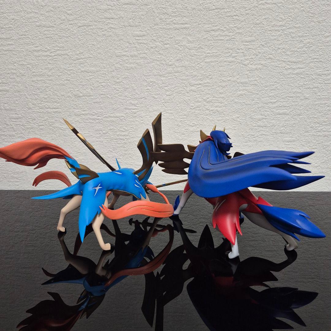 海外版 ポケモンスケールワールド ザシアン、ザマゼンタ 2体セット