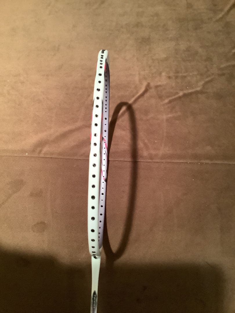 ほぼ新品！廃盤品！ヨネックス　アストロクス66 4UG6