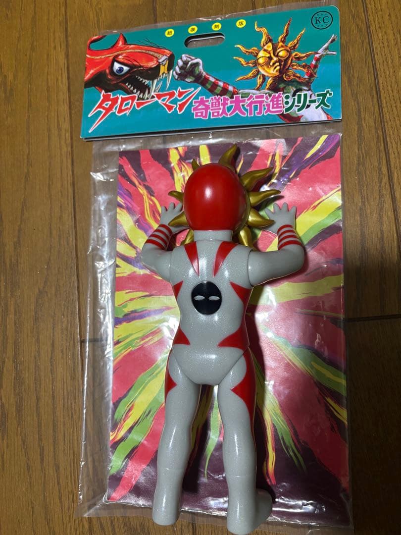 タローマン　ソフビ