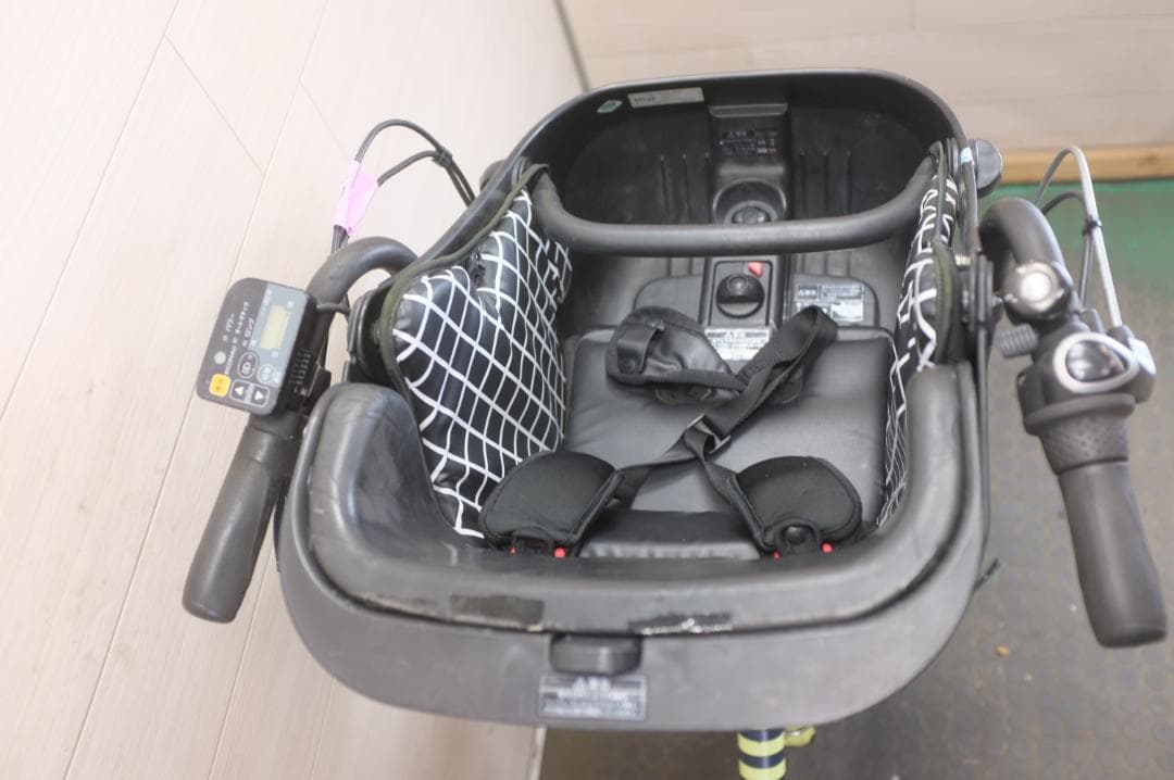 パナソニック ギュット 20インチ　3段　8.9Ah（3点灯）充電器あり