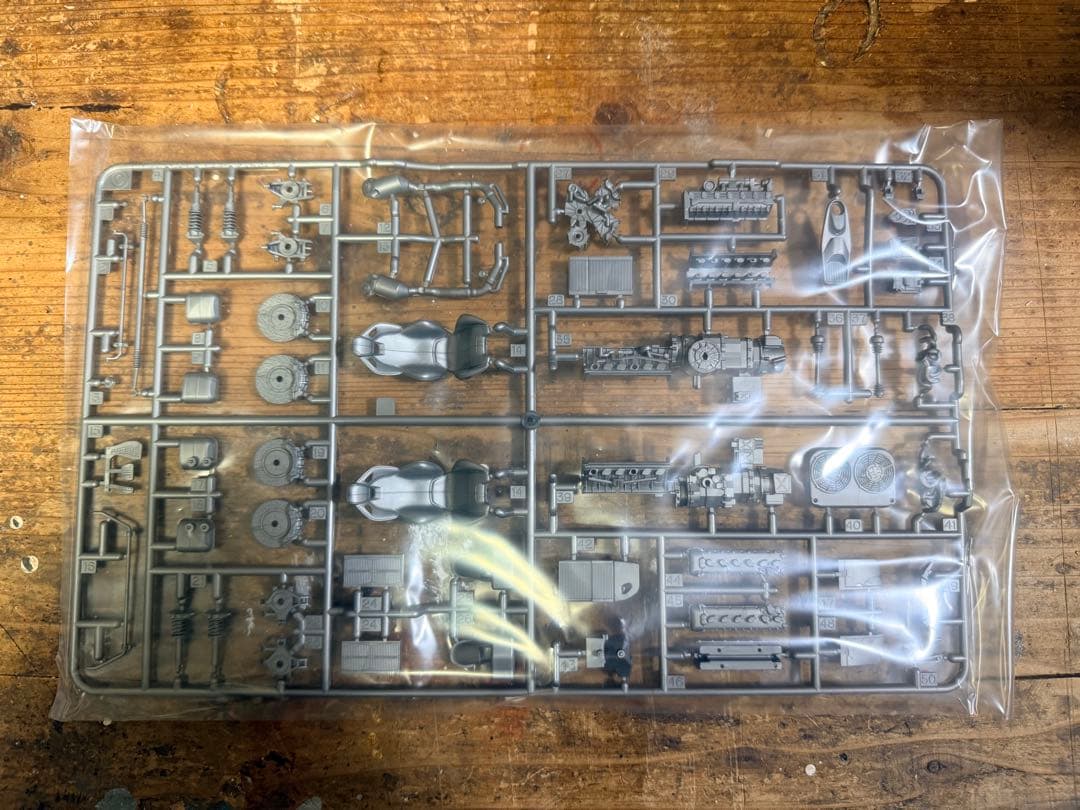 タミヤ会長直筆サイン入り　タミヤ 1／ 24 ラ フェラーリ イエローバージョン