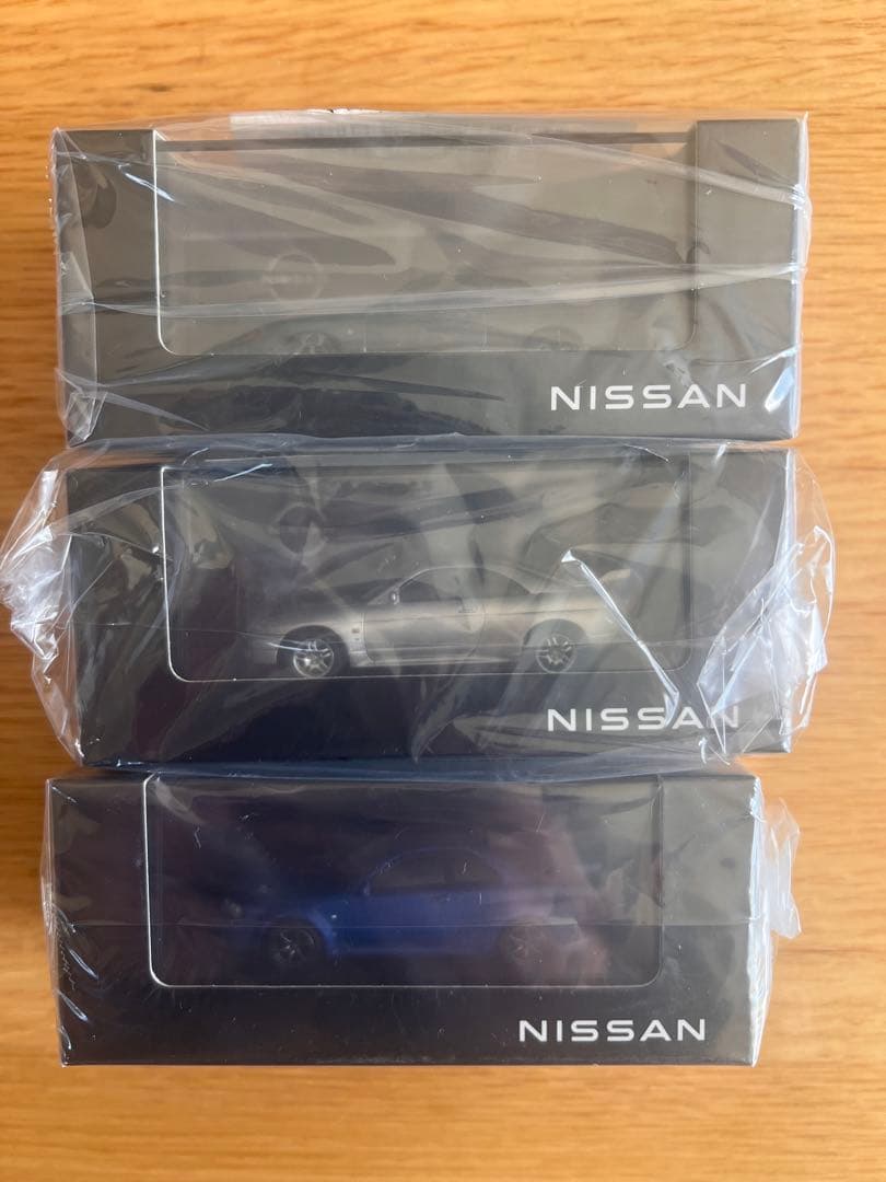 NissanGT-Rミニカー3台セット限定特別おまけ（バッグ・ステッカー）付き