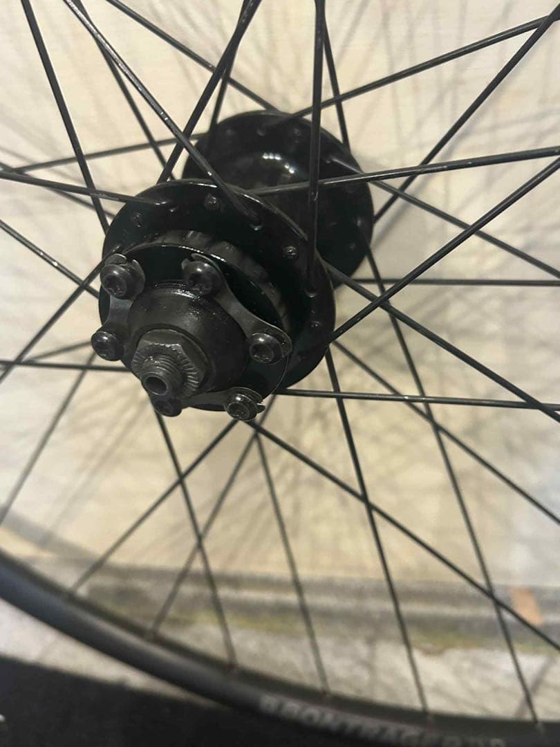 ロードバイクホイール ボントレガー tlr ディスクブレーキ