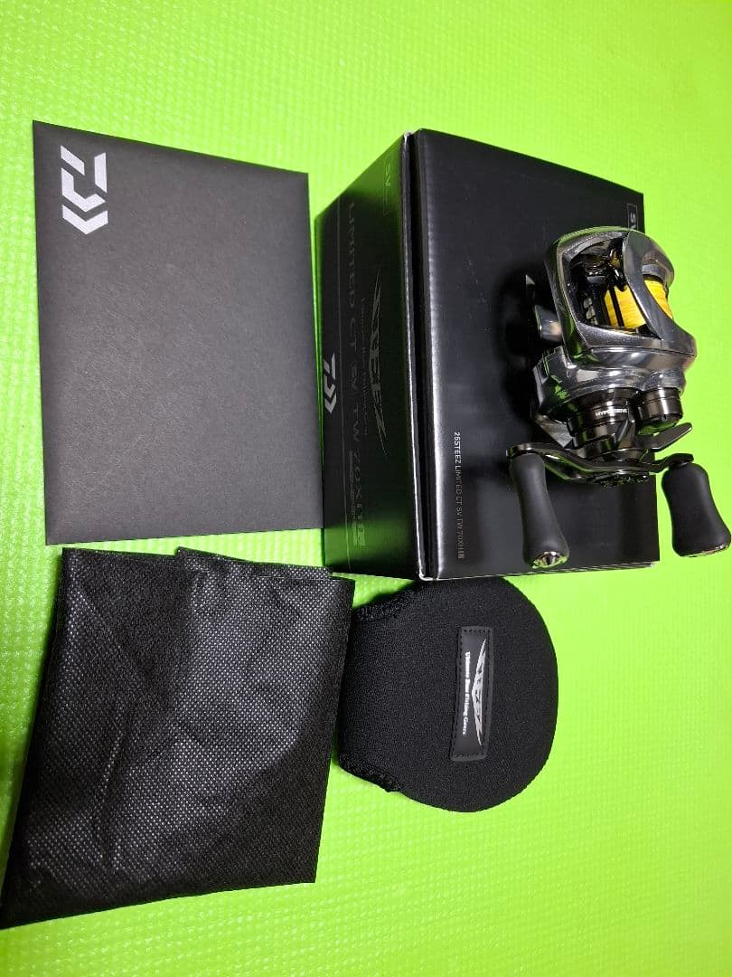 ダイワ 25 スティーズ リミテッド CT SV TW 70XHL 左