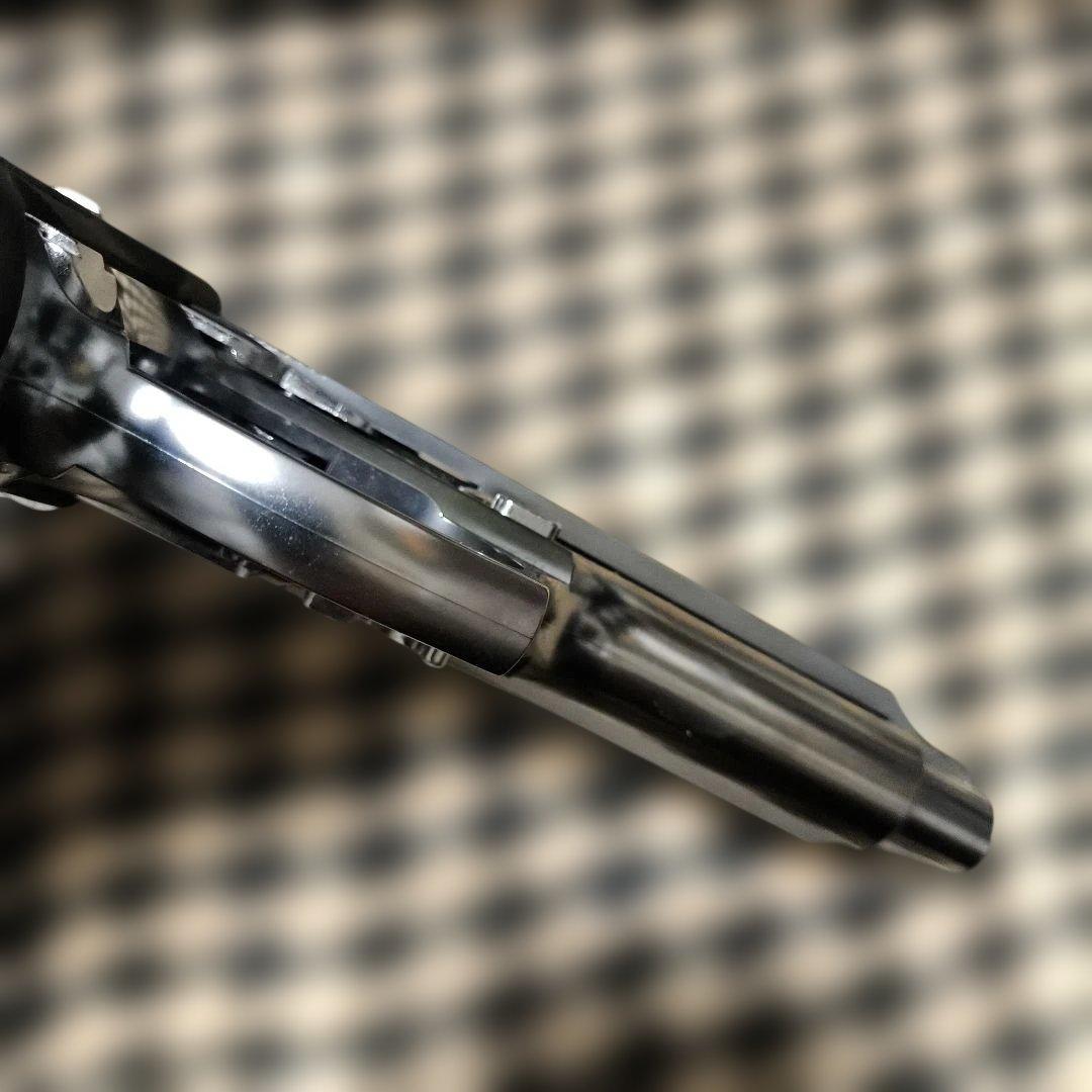 ほぼ未使用品　東京マルイ製　M92F ガスブローバックハンドガン　クロームステン