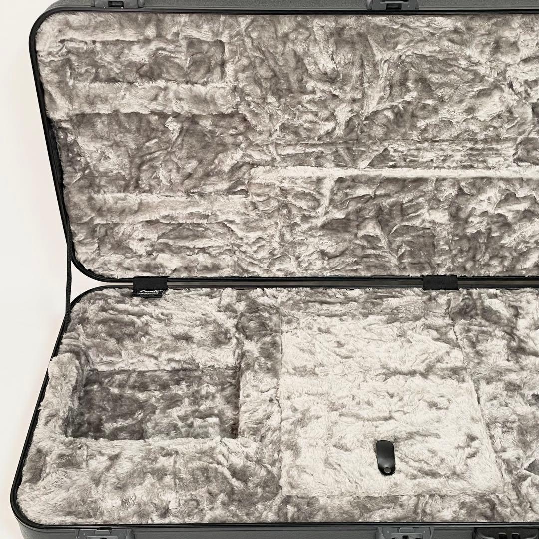 【美品】FENDER BASS HARD CASE ギター用鍵付きジャズマスター