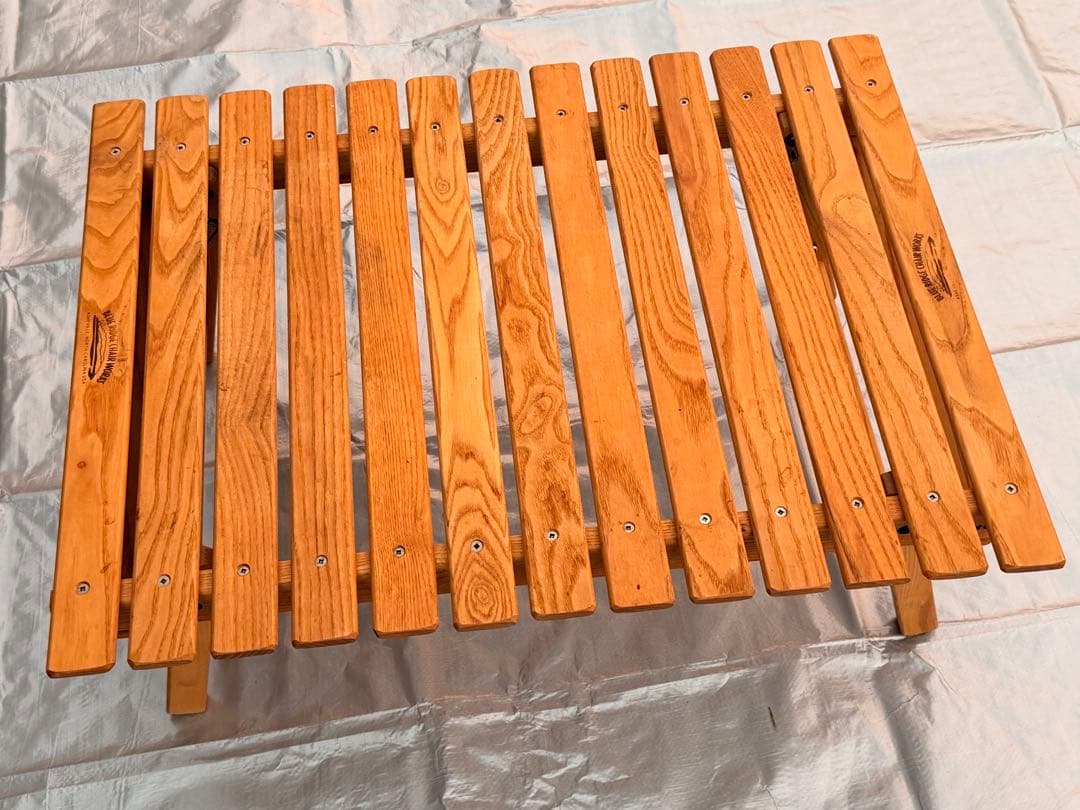 旧ロゴ　BLUE RIDGE CHAIR WORKS 折りたたみテーブル