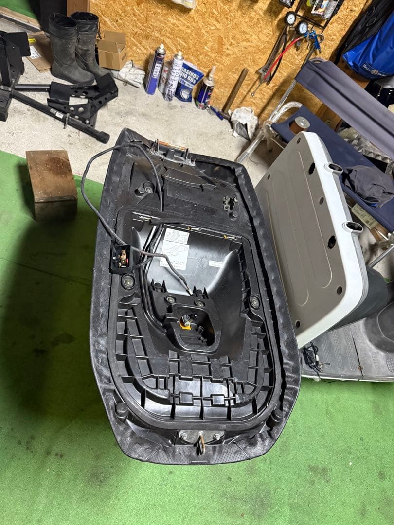 ヤマハ スカイウェイブ250 タイプS 純正シート