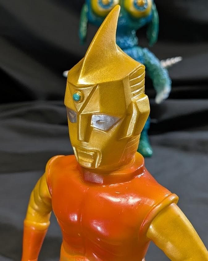 ギラギンド「スペクトルマン」登場怪獣（ベアモデル）ソフビフィギュア