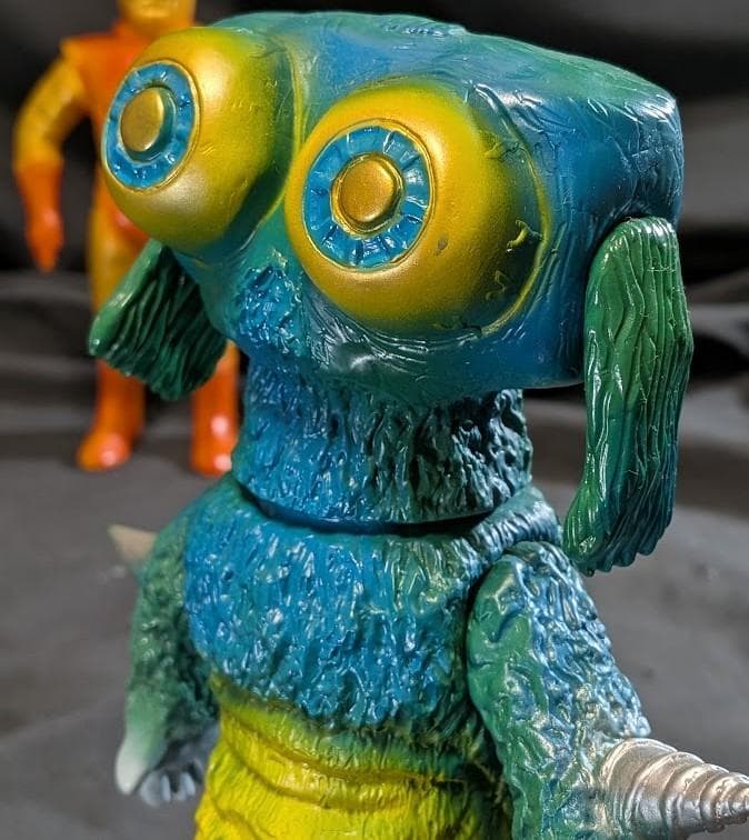 ギラギンド「スペクトルマン」登場怪獣（ベアモデル）ソフビフィギュア