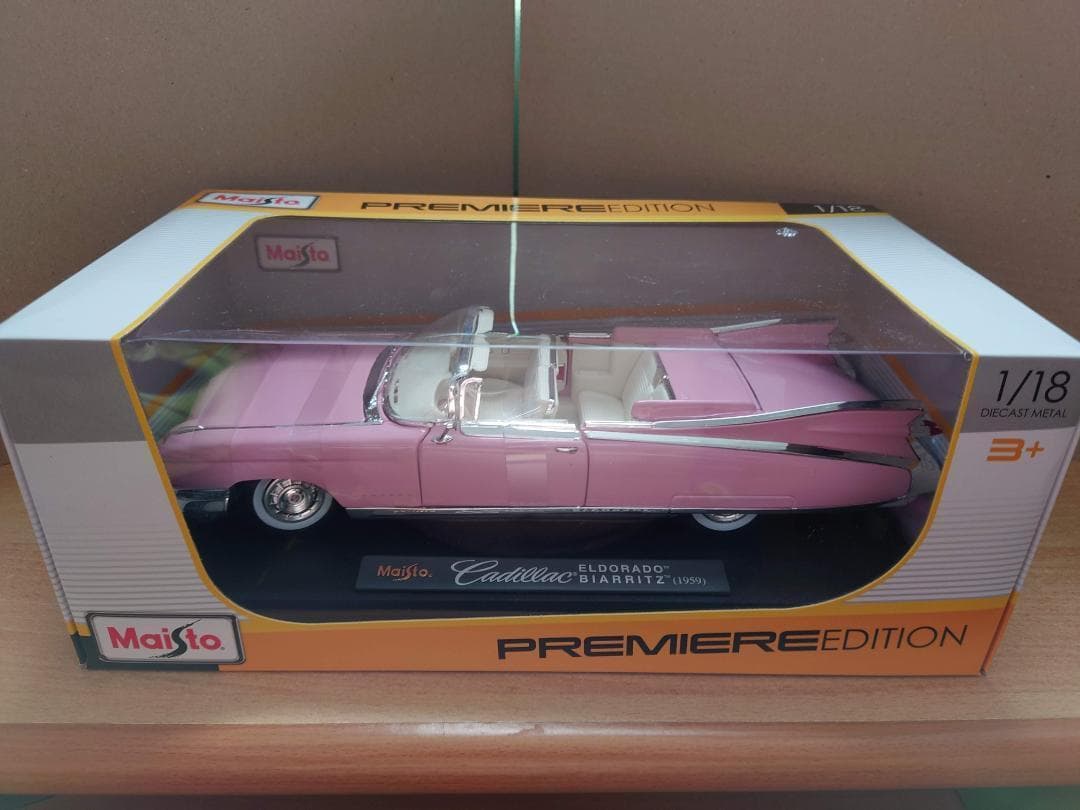 1/18 ピンク キャデラック エルドラド 1959 Cadillac マイスト