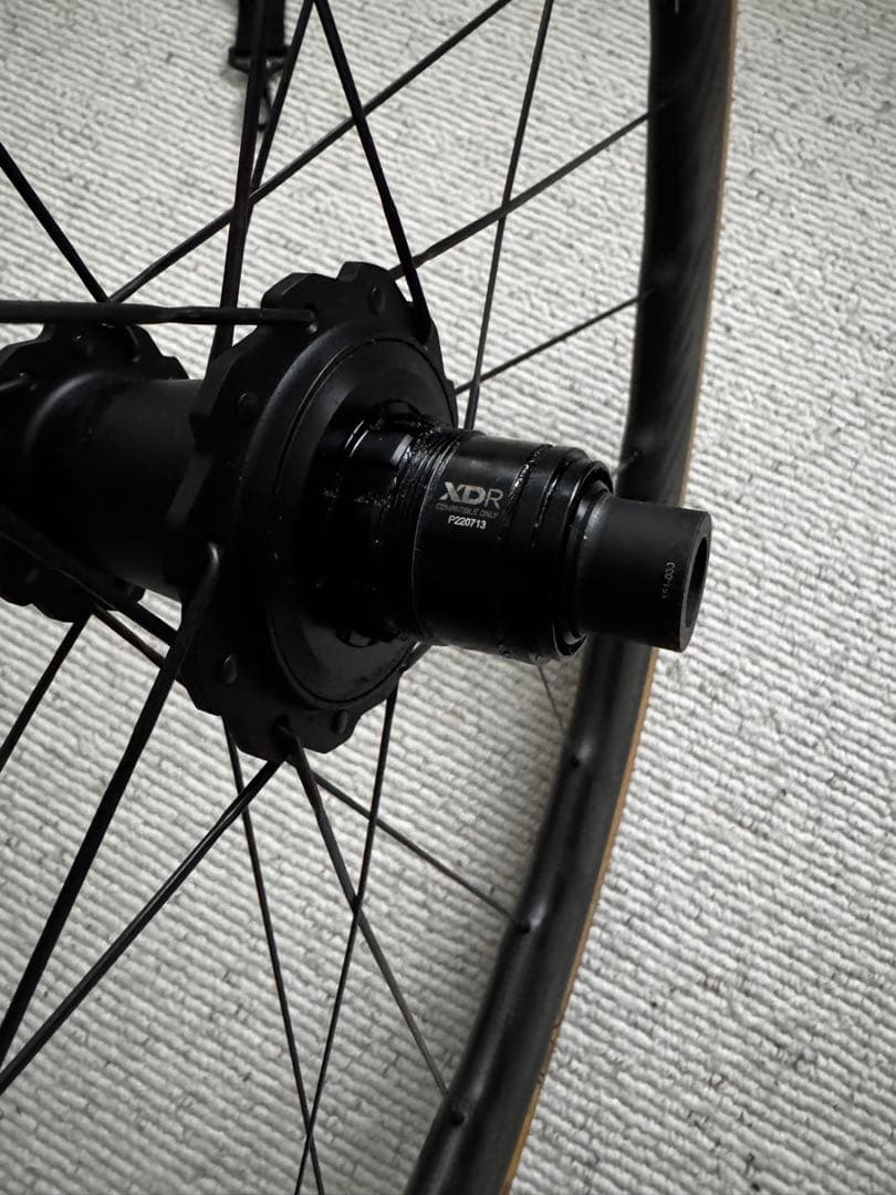 zipp 353 NSW Tubeless Disc シマノ、XDRフリー