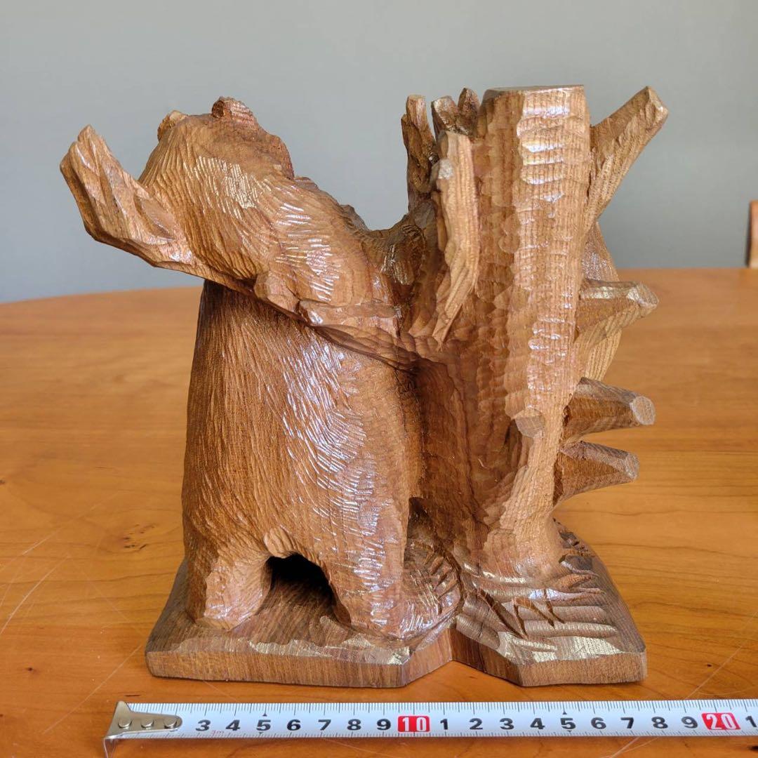 【匿名発送】木彫りの熊　親子熊　木工品　工芸品　置物　熊3体　シャケ　3匹の熊