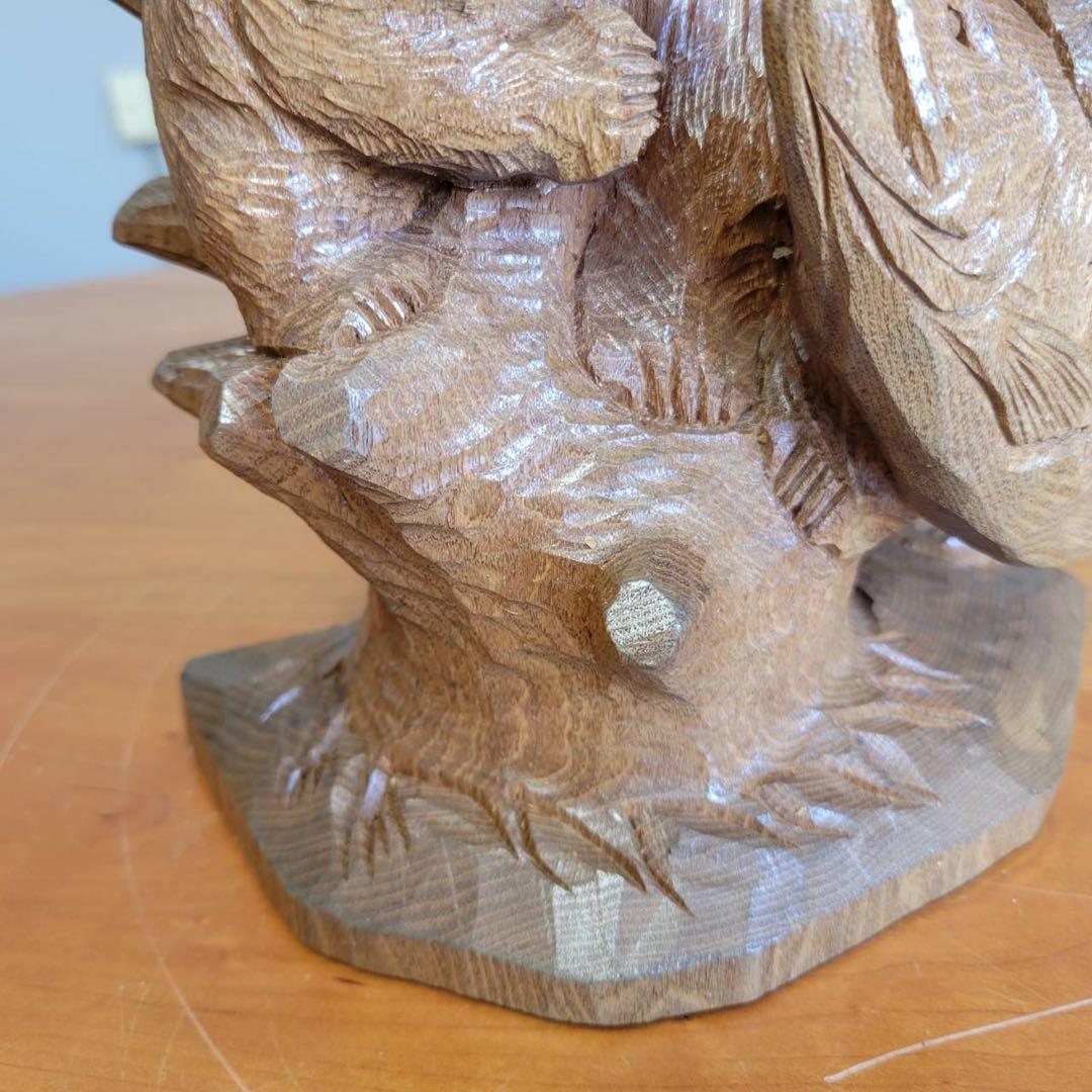 【匿名発送】木彫りの熊　親子熊　木工品　工芸品　置物　熊3体　シャケ　3匹の熊