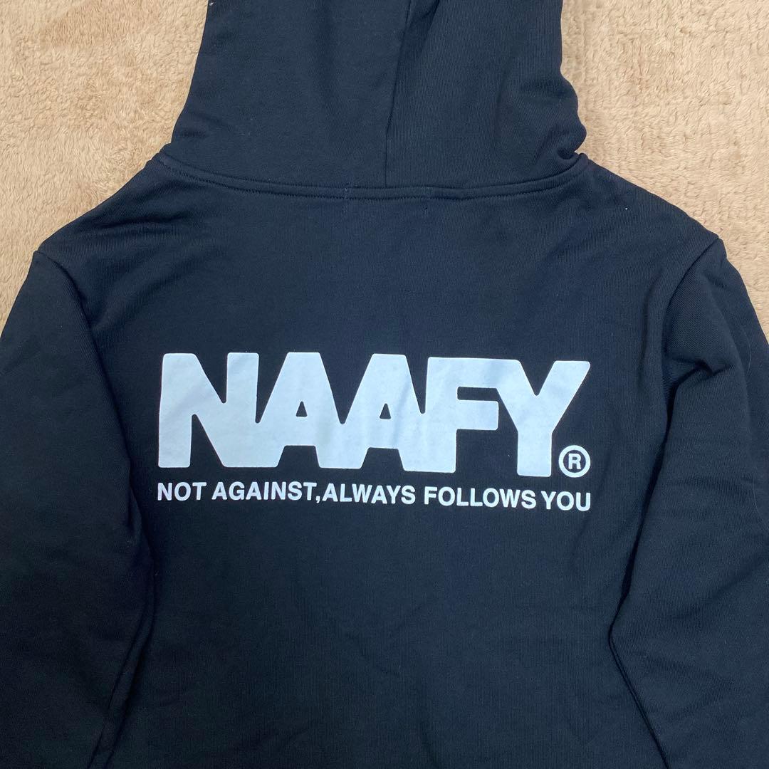 NAAFY パーカー