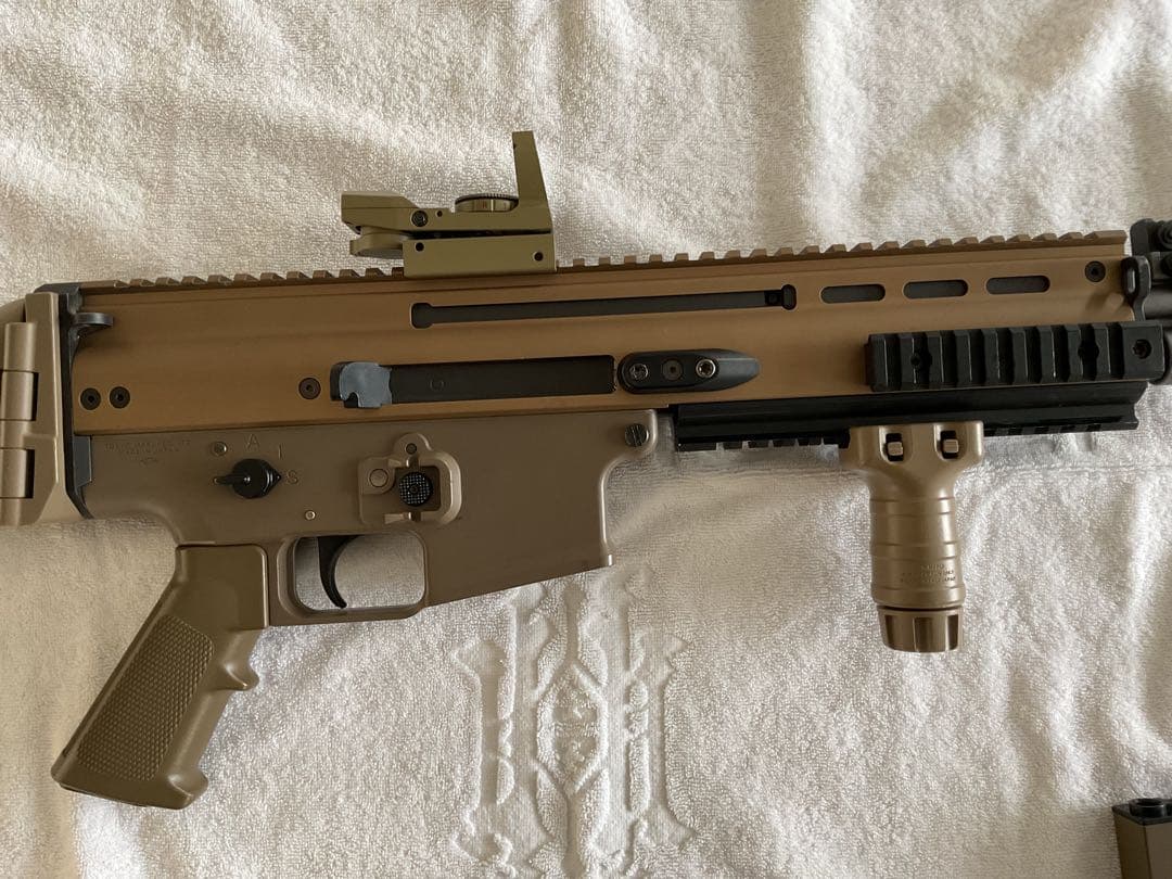 電動ガン 東京マルイ　SCAR-L