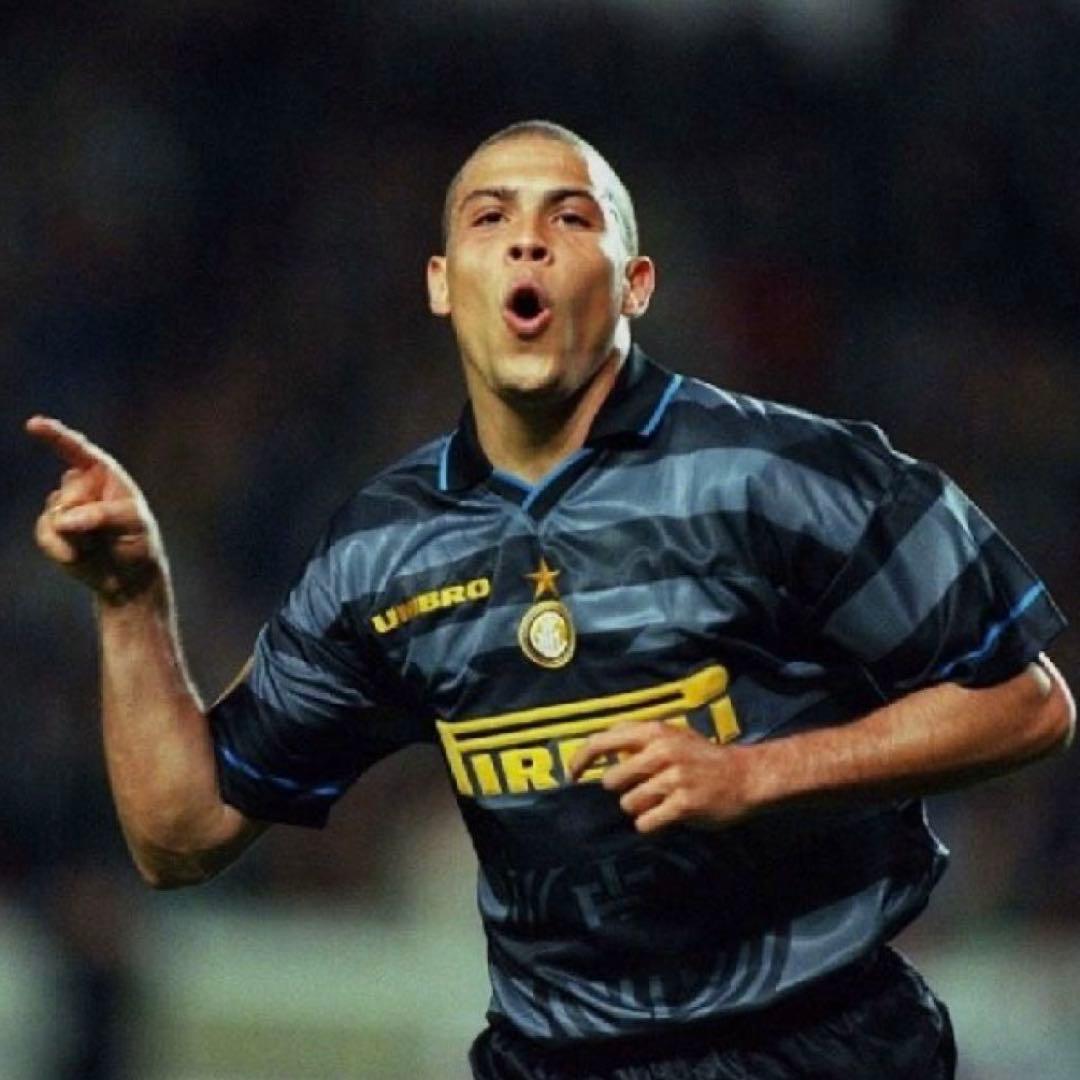 希少97/98 インテル•ミラノ サードユニフォーム ロナウド XLサイズ