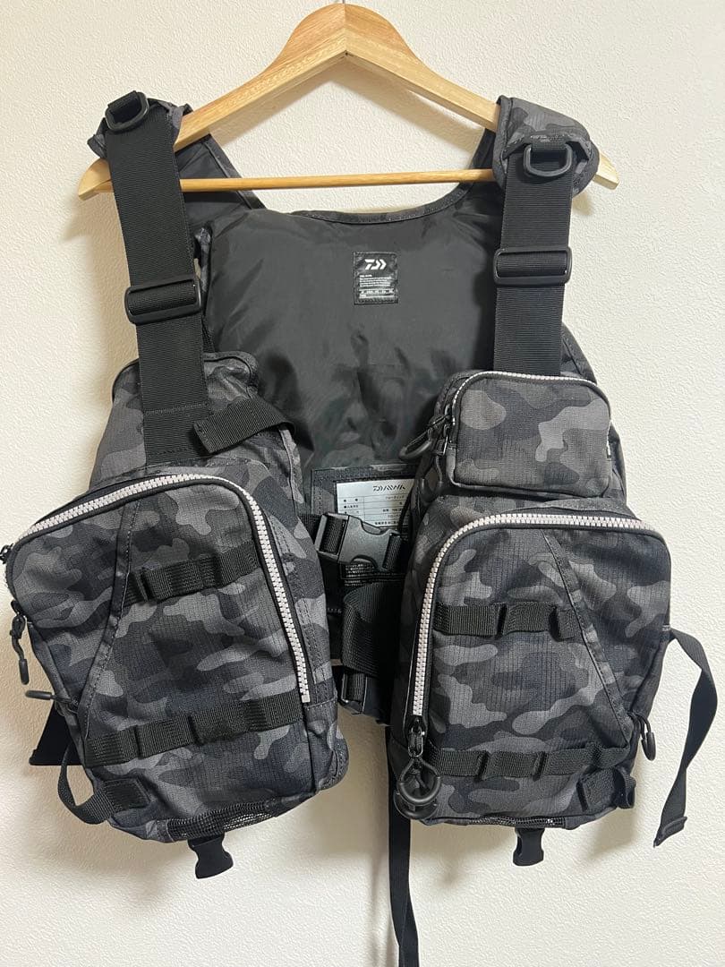 ダイワ　フィッシングベスト