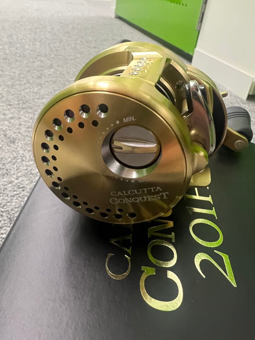シマノ　15カルカッタコンクエスト201HG 美品