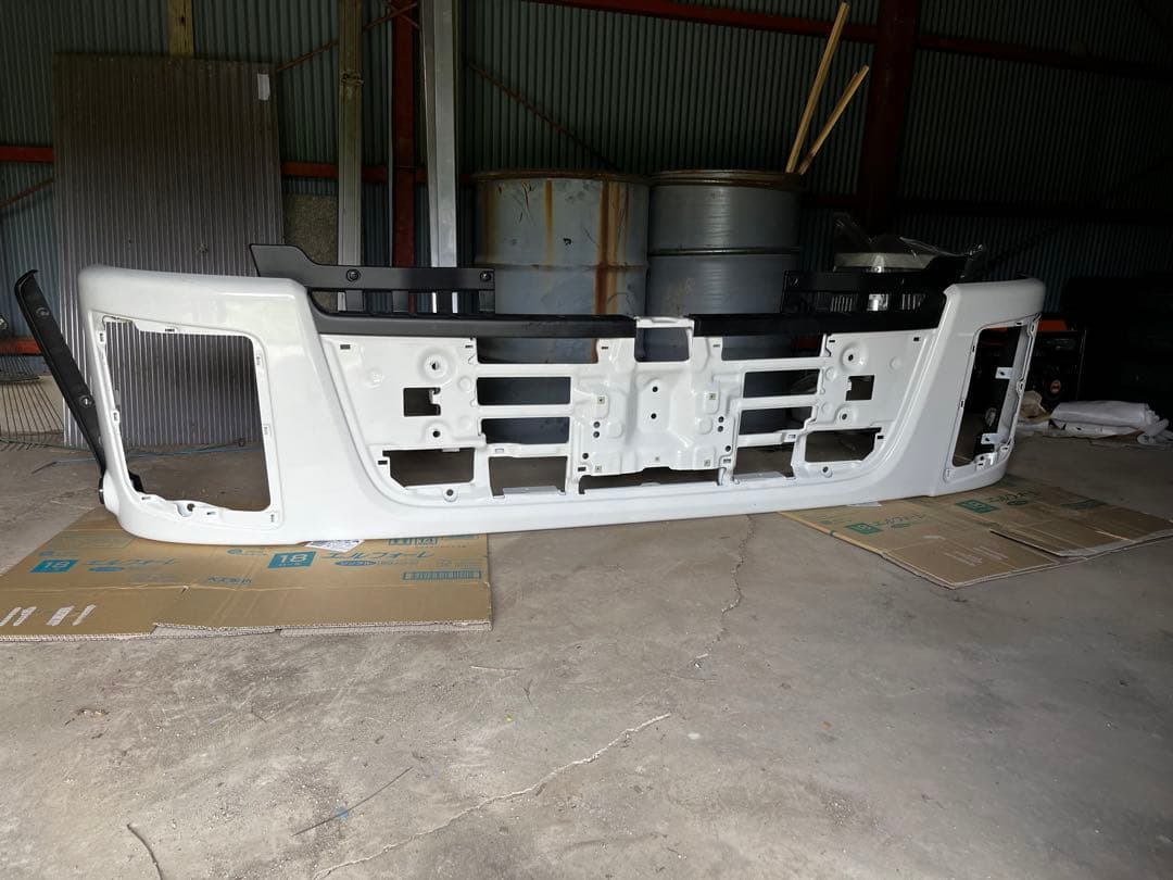 トラックバンパー