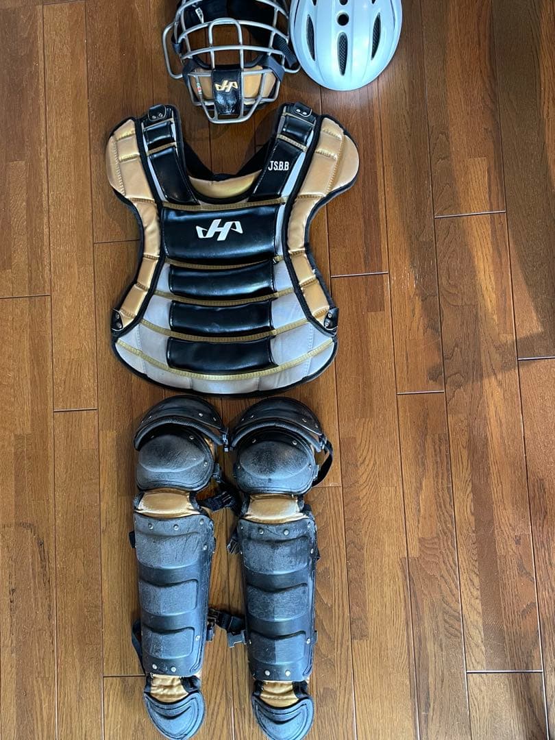 ハタケヤマキャッチャー防具セット（Under Armour、ZETT）