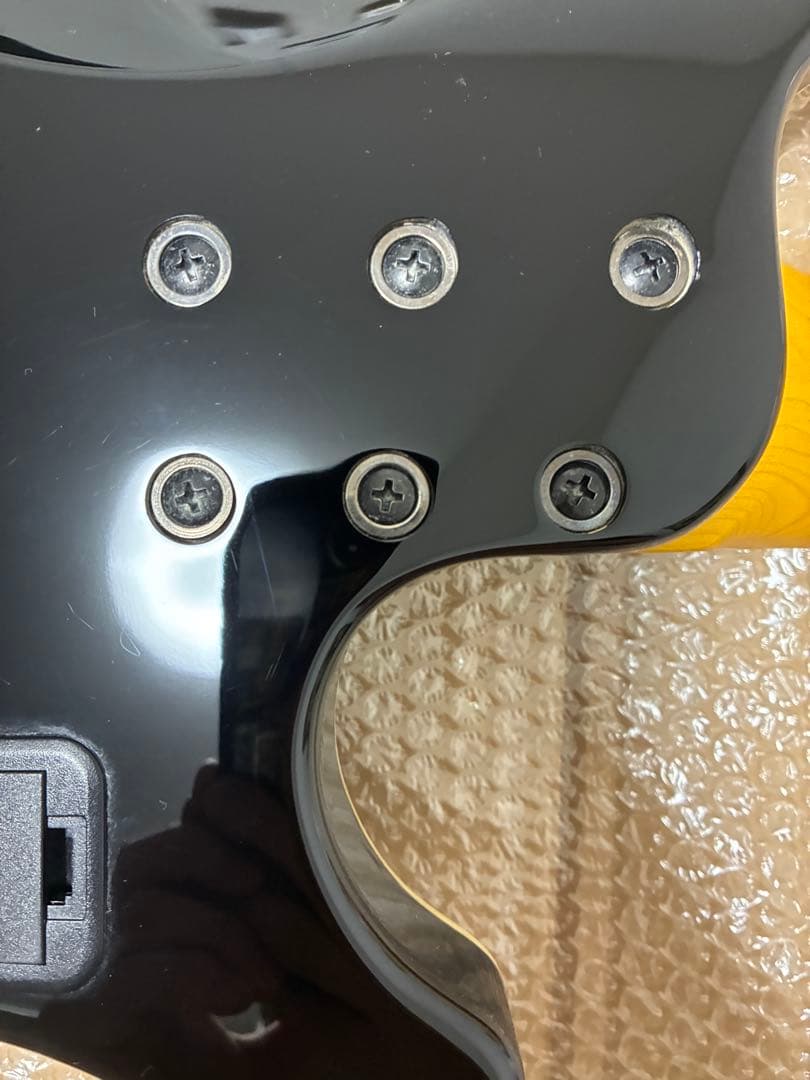 Schecter Diamond Series OMEN EXTRA 4レフティ