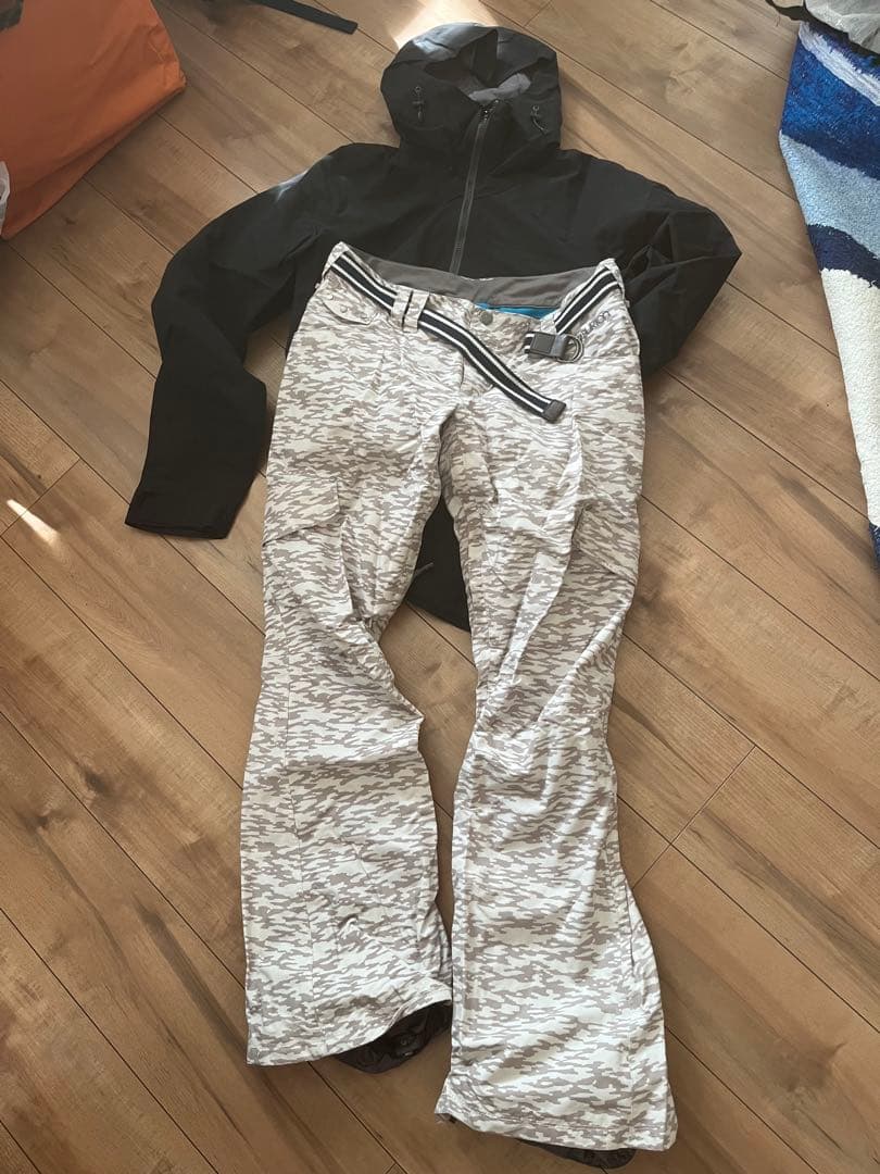 バートンBurtonレディーススノーボードウェアセット