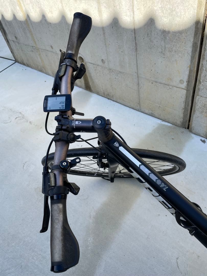 TREK FX 7.4 トレック　クロスバイク　ブラック