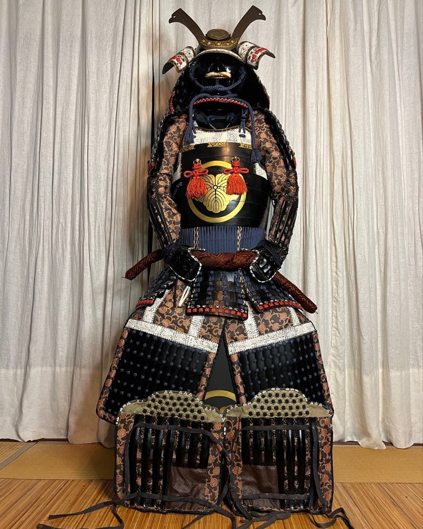 新品同様、美品！『光忍』丸武工房製【鎧•甲冑】紺糸威 黒胴 当世具足　甲冑 一式